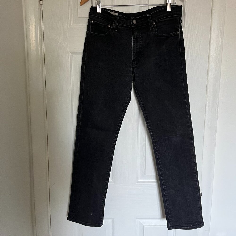Black Levi's 511 Jeans